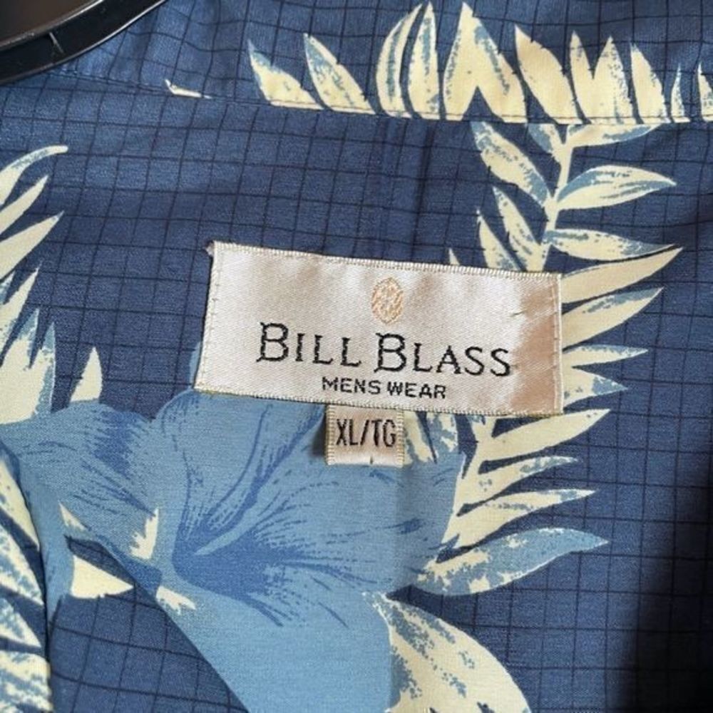 Bill Blass Shirt Mens Size XL Blue Button Down Short Sleeve Hawaiian Hibiscus - Picture 7 of 10